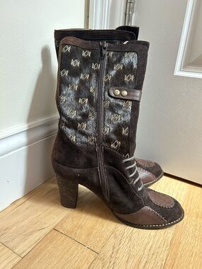 Women’s Dark Brown Suede Lace-Up Boots
